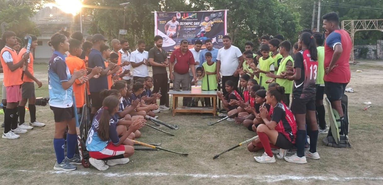 Bhadohi won in boys category, Stadium XI won in girls category