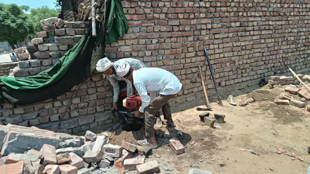 Demand raised for setting up a police station in Deha Basti