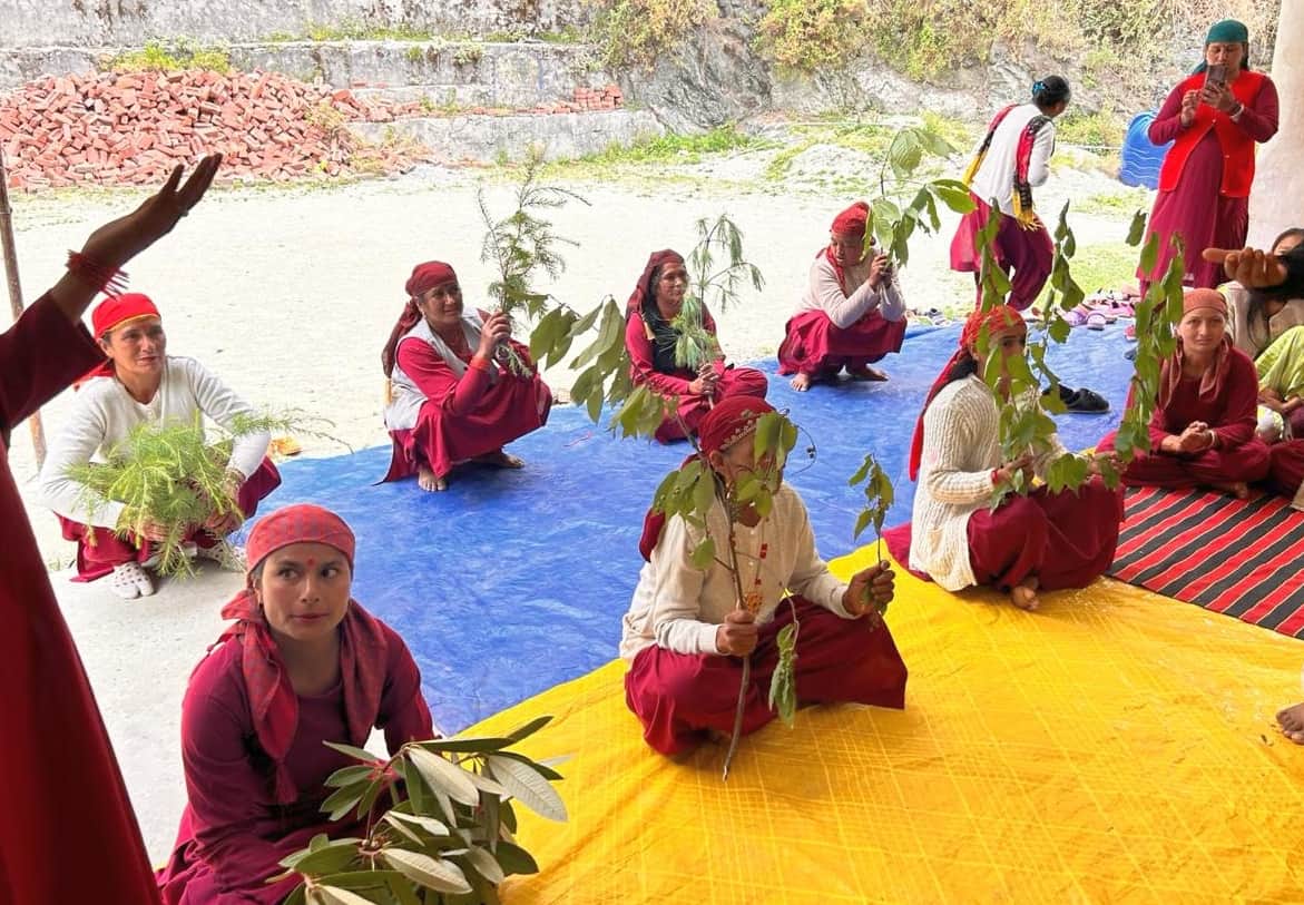 Message of cleanliness conveyed through street plays.