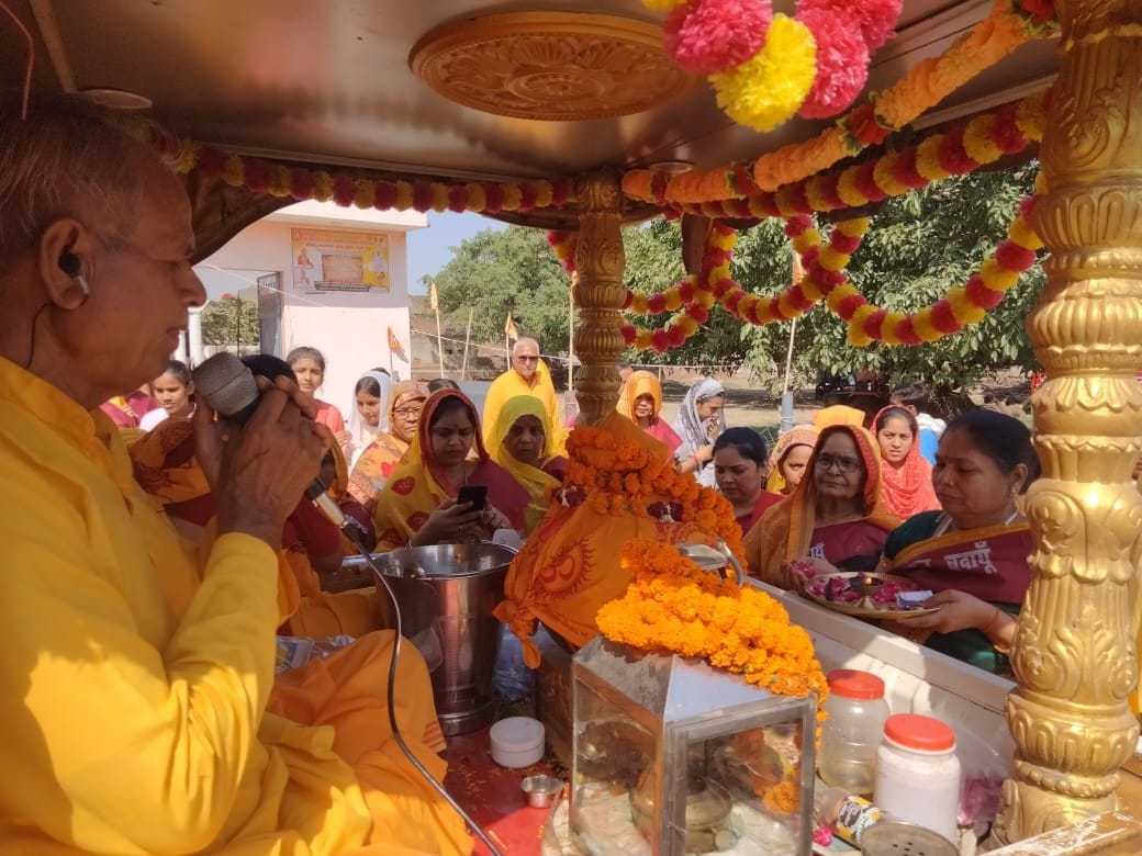 Welcomed and performed puja for the Jyoti Kalash Rath Yatra.