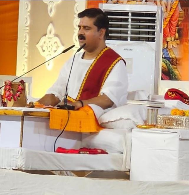 Rajan Ji Maharaj's musical Ram Katha at the Samadhi site of Baba Bhagwan Das.