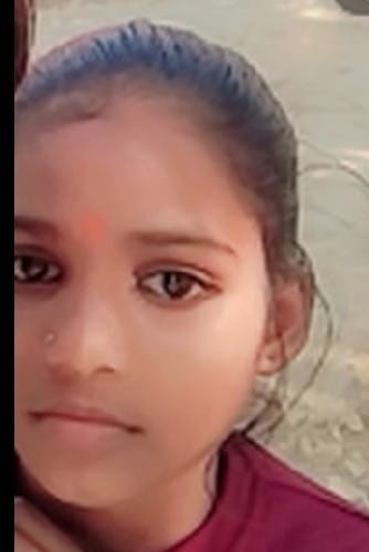Teenage girl bitten by poisonous insect, dies
