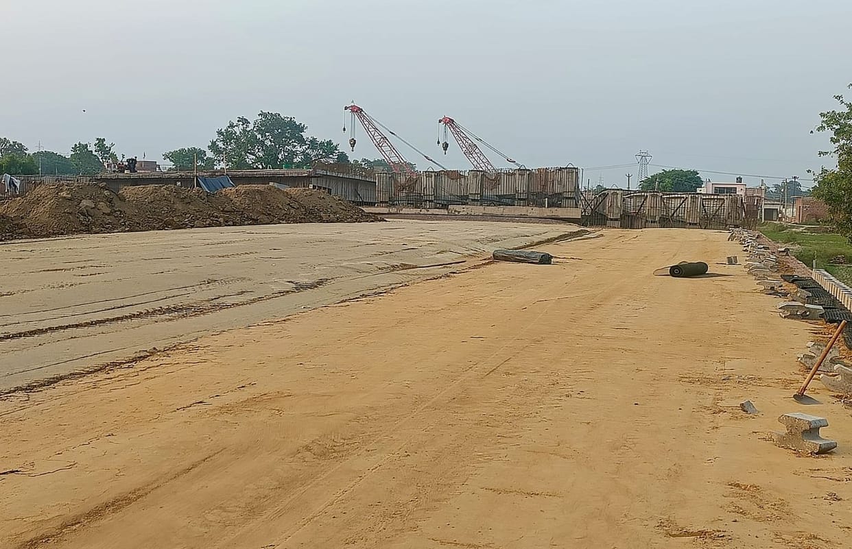 Roadblock: Buildings not removed despite compensation payout; bypass unlikely to open before Kanwar Yatra.