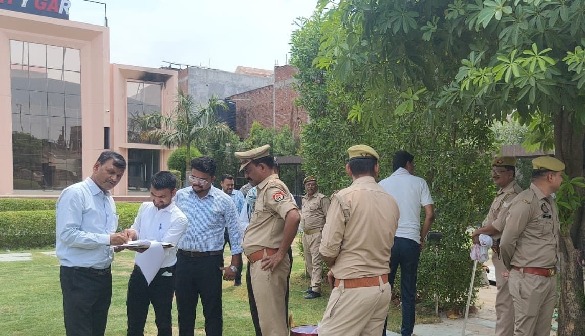 Five marriage halls operating without approved plans sealed.