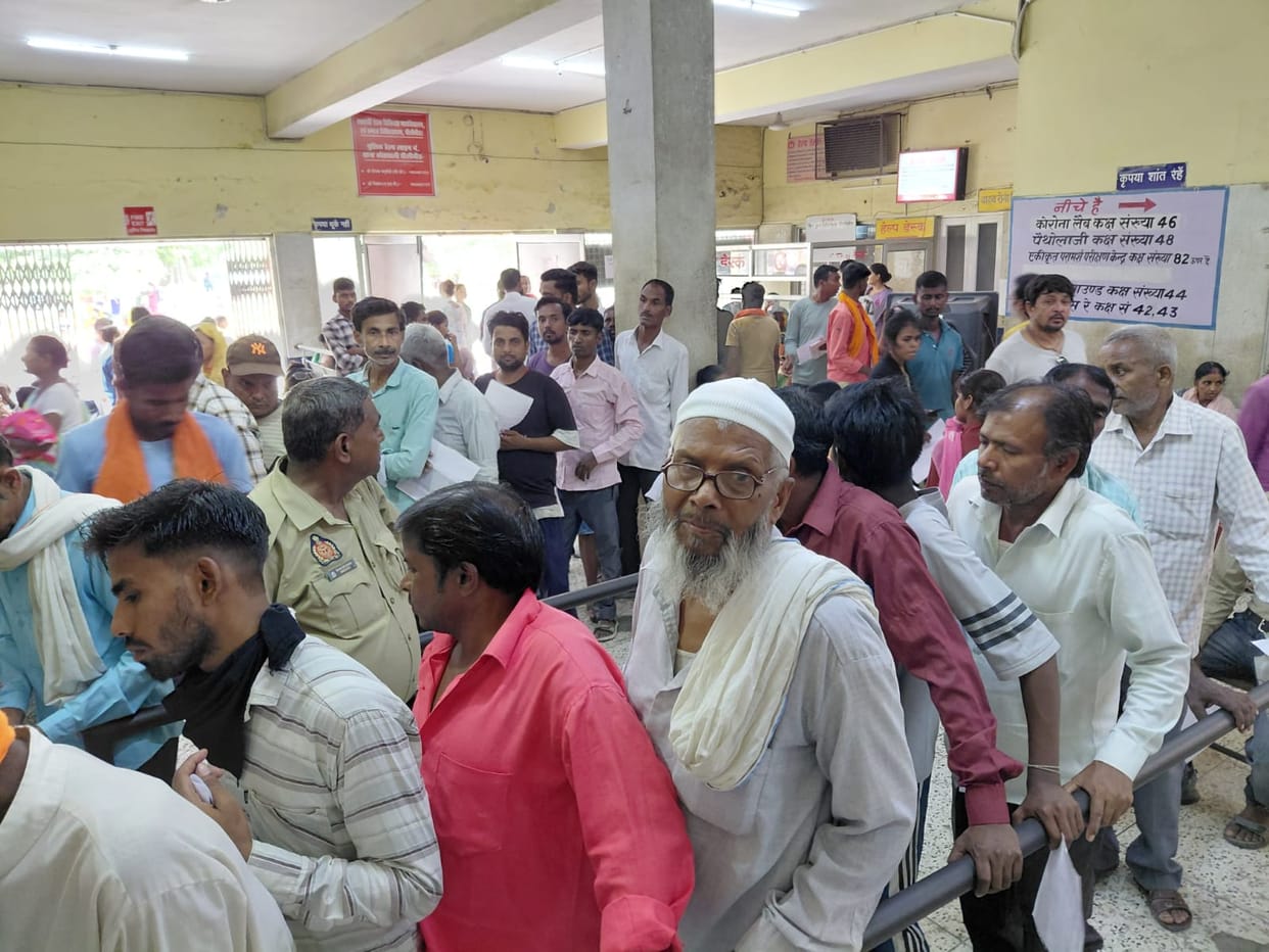 Pharmacists retiring one after another; threat to medicine distribution.