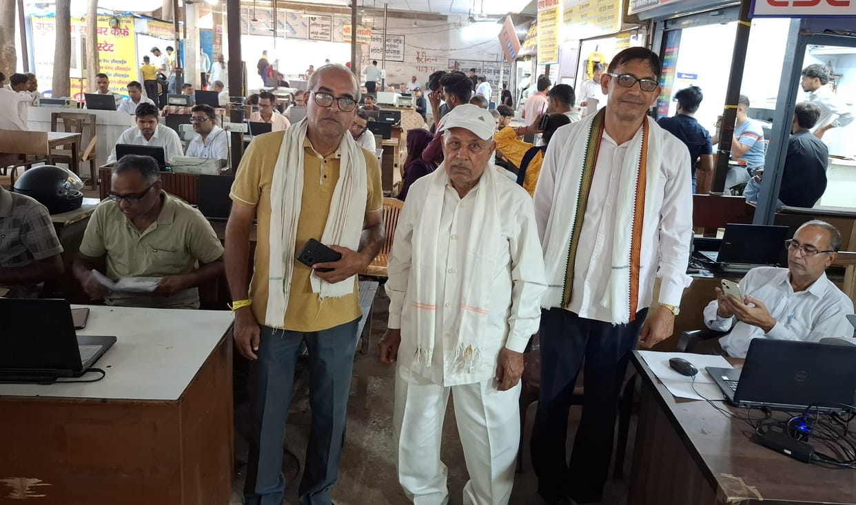 Lok Seva Manch raises its voice regarding the issues faced by Jan Sahayaks.