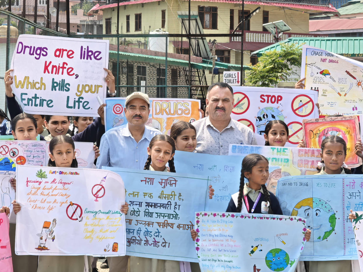 Students in Kumarsain took out a rally carrying placards and banners