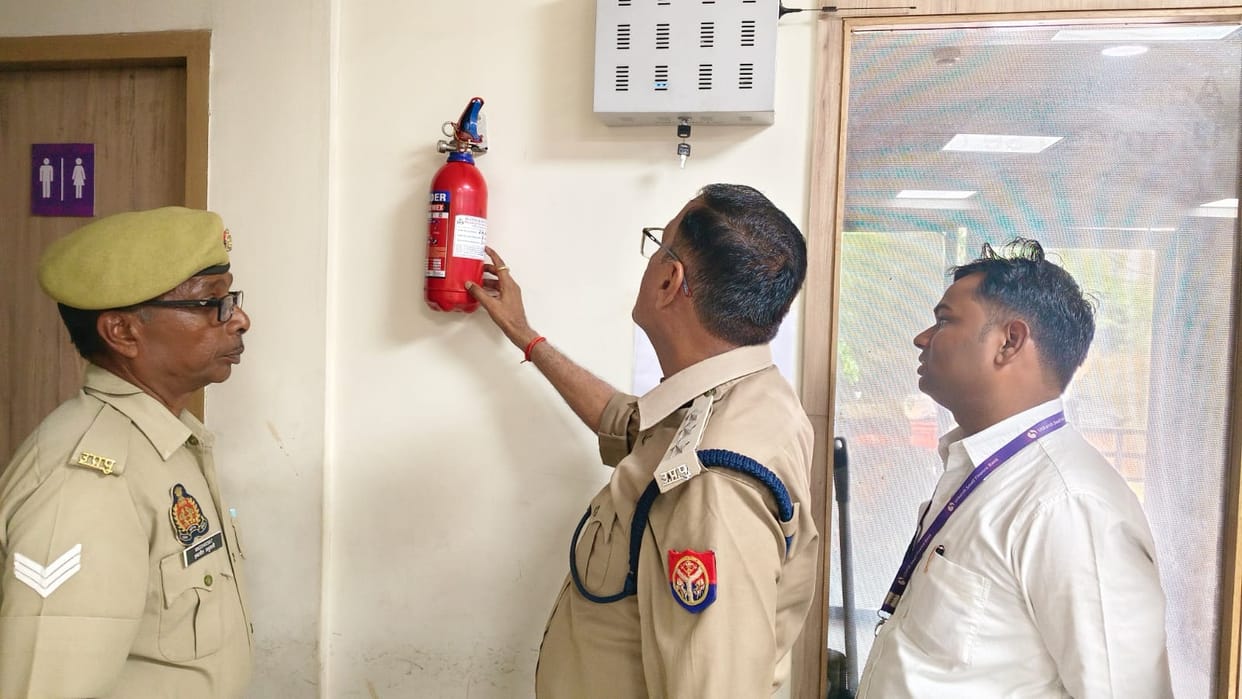 Raids conducted on 24 coaching centers in the district; notices issued for failing to meet standards.