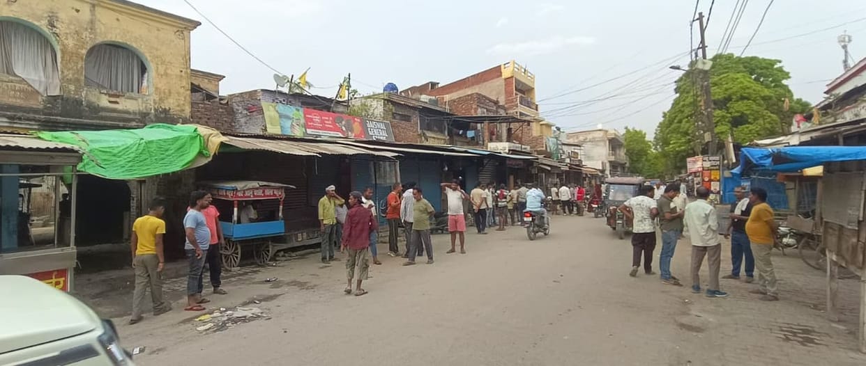Panic in the market following the hotel dispute; shopkeepers seek relief