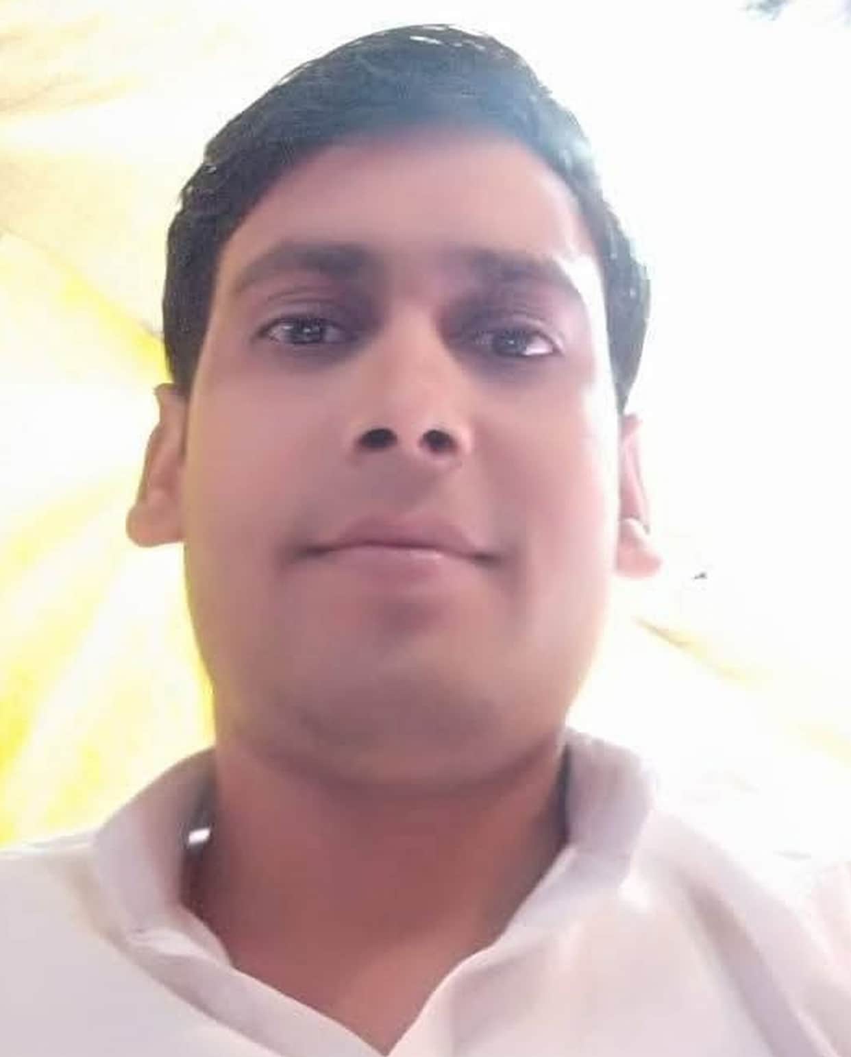 Body of former SP District Panchayat member found hanging from a tree.