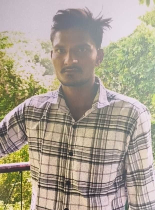 Body of missing youth found in a pit; murder suspected.