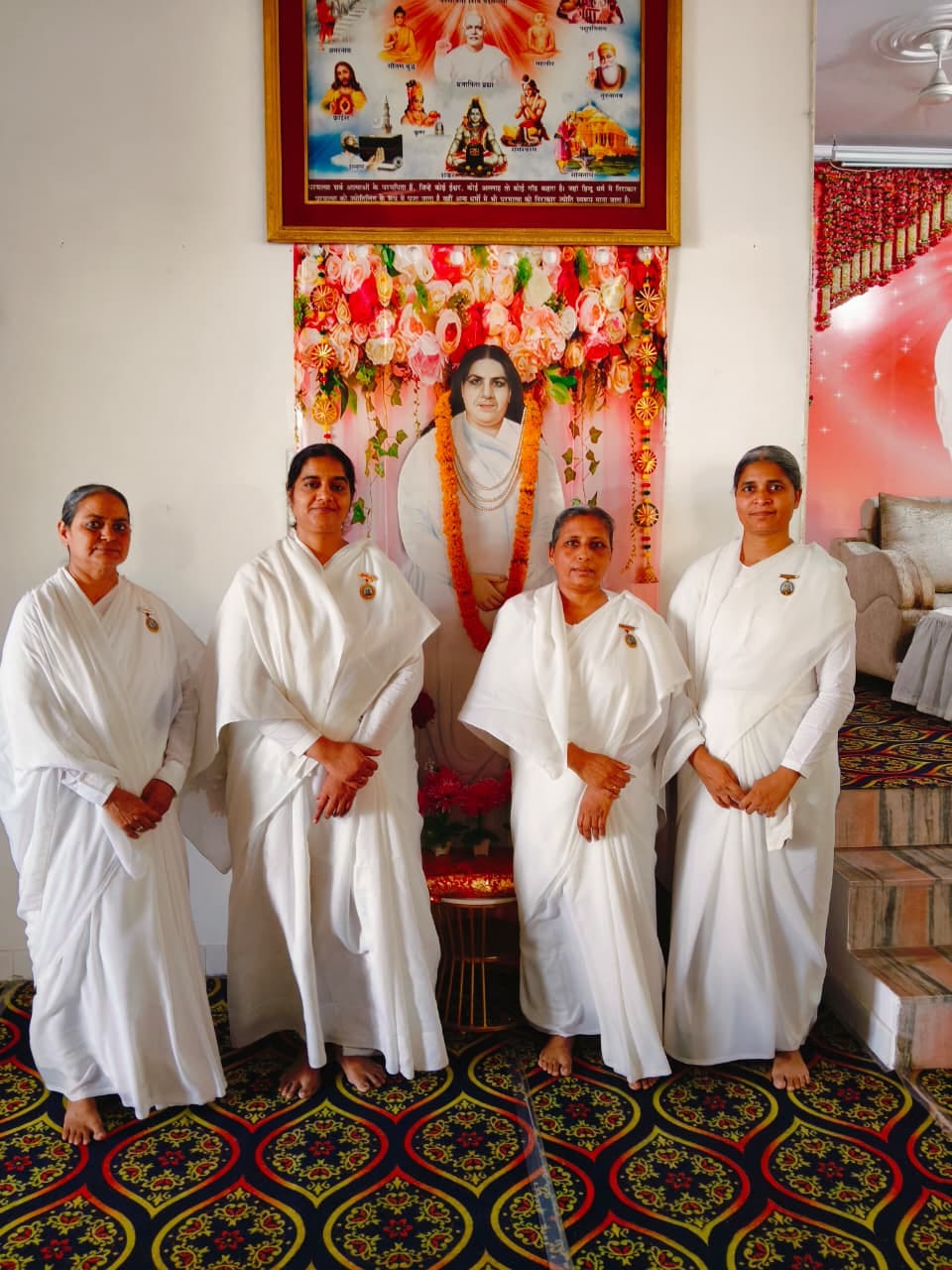 अंबाला छावनी के दयालबाग स्थित केंद्र पर आयोजित श्रद्धांजलि कार्यक्रम में मौजूद ब्रह्माकुमारीज।