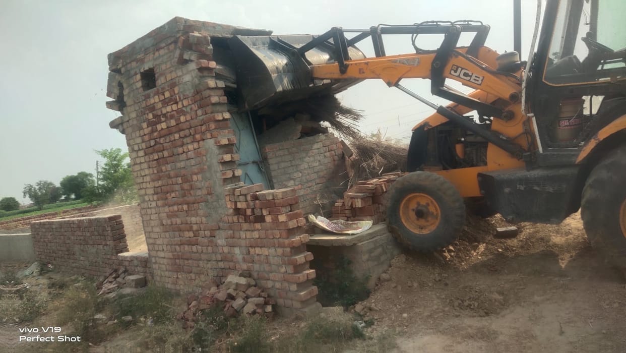 Five colonies demolished in Rakseda and Dikadla villages.