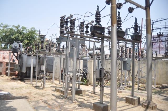 बंद पड़ा अतरपुरा बिजलीघर। संवाद