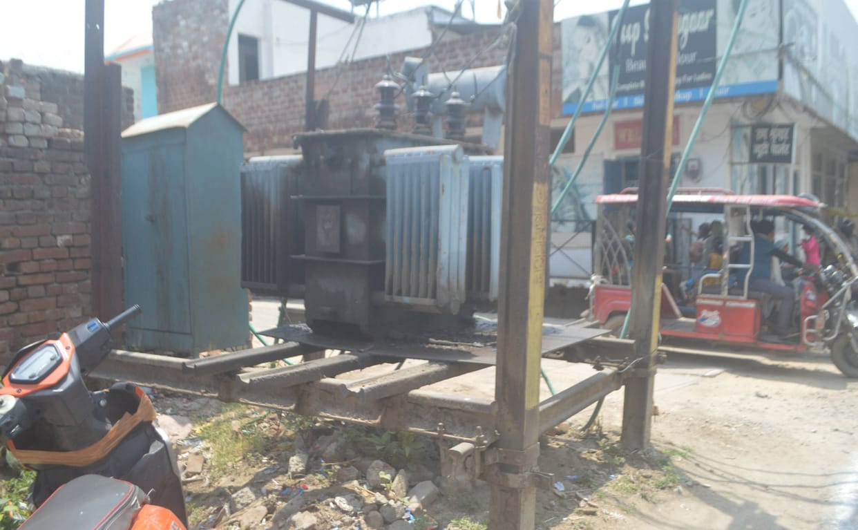 The city has connections for 150 MW of power consumption but is drawing up to 220 MW.