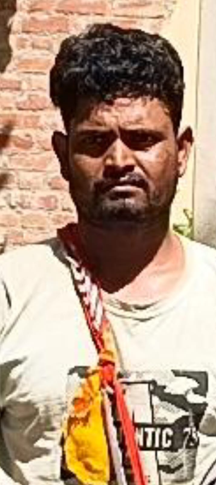 Absconding criminal with a 25,000 reward on his head arrested in a theft case.
