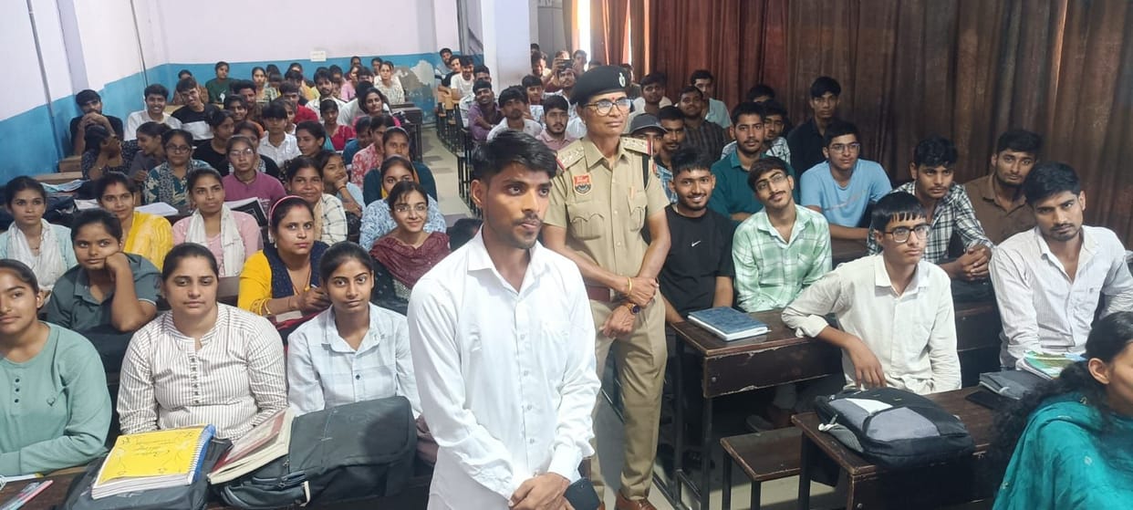 Administered a pledge to the youth to stay away from drugs.