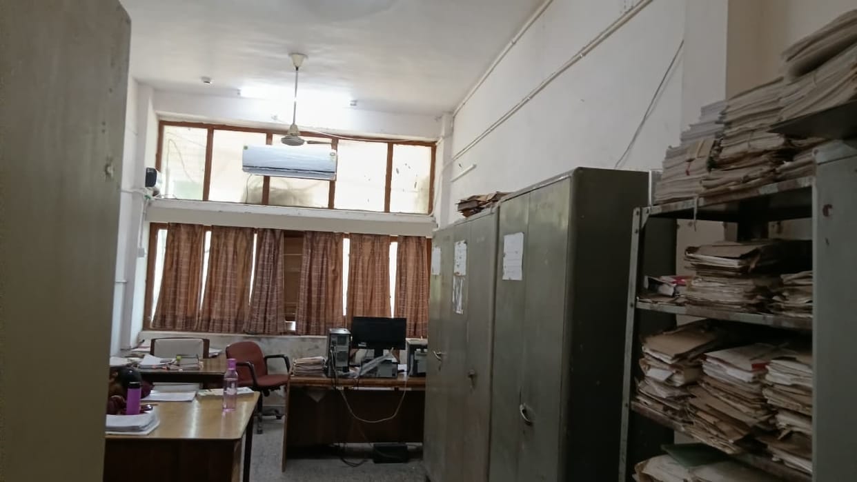 Employees leave government offices but AC on