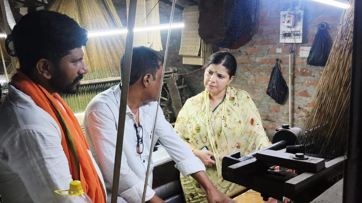 Vice-chairperson of the Women's Commission expresses displeasure over weavers' issues.