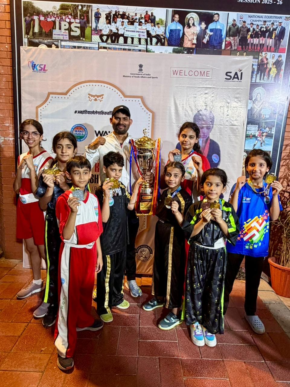 The district won 18 medals, including 10 gold, in kickboxing.