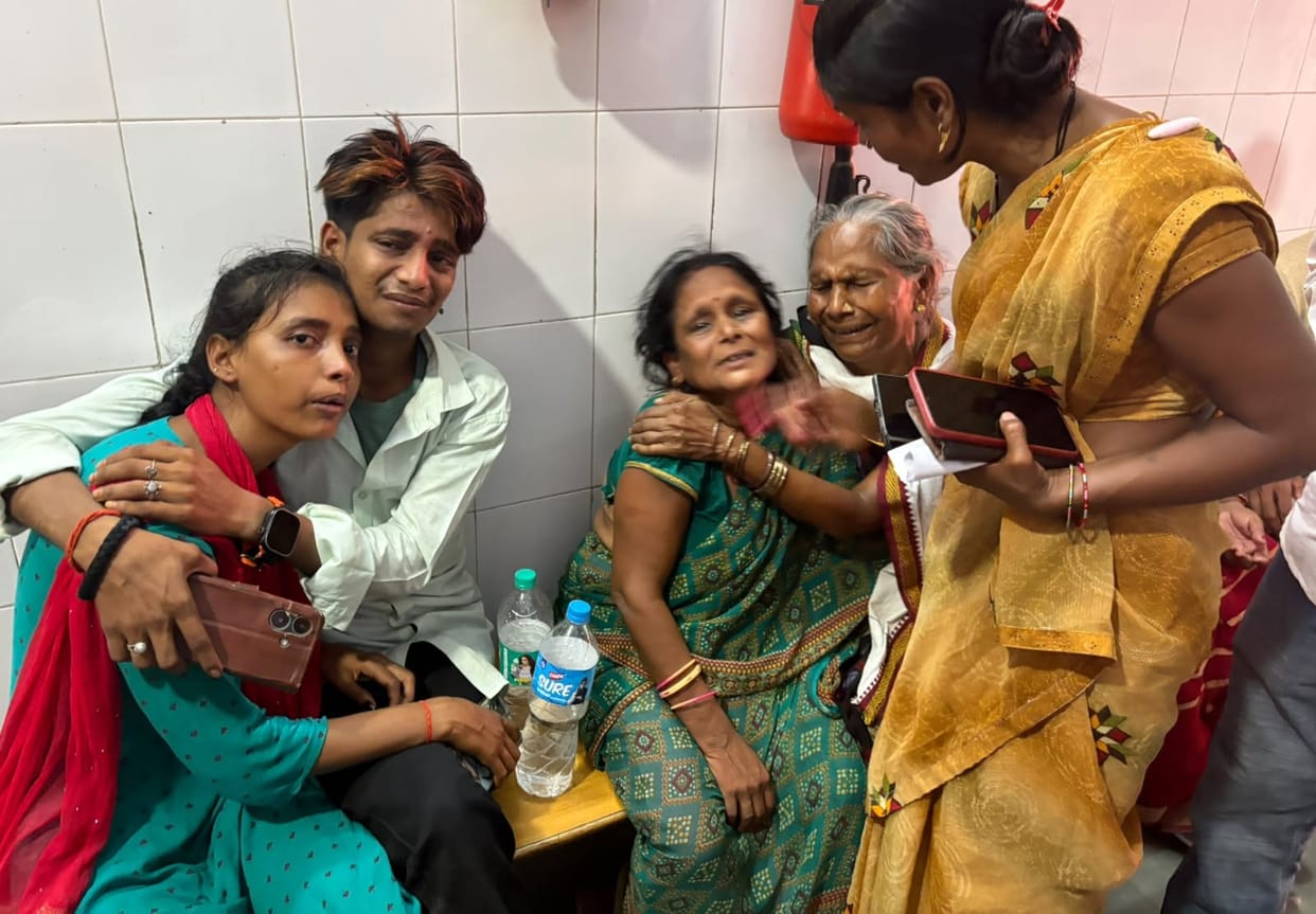 Three friends who went to bathe in the Ganges drowned, two survived, one died