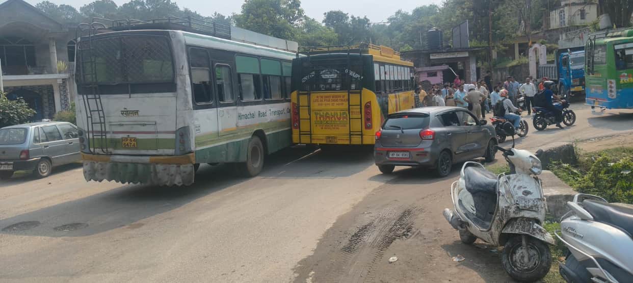 Collision between private and government buses in Kutheda; accident occurred while overtaking.