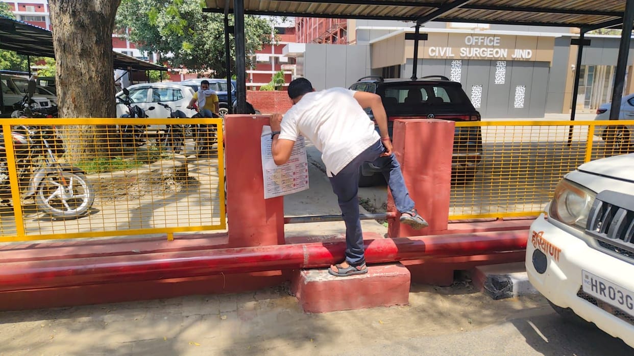 Fire safety pipeline laid above stairs without level in Civil Hospital