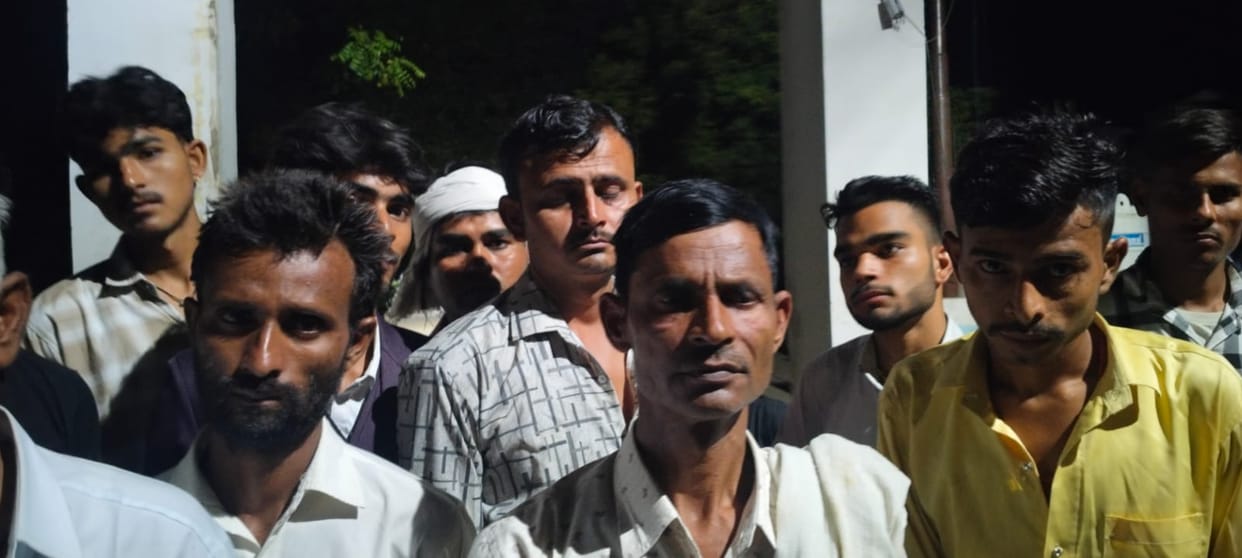 Clash over dancing at wedding procession; wedding halted for four hours.