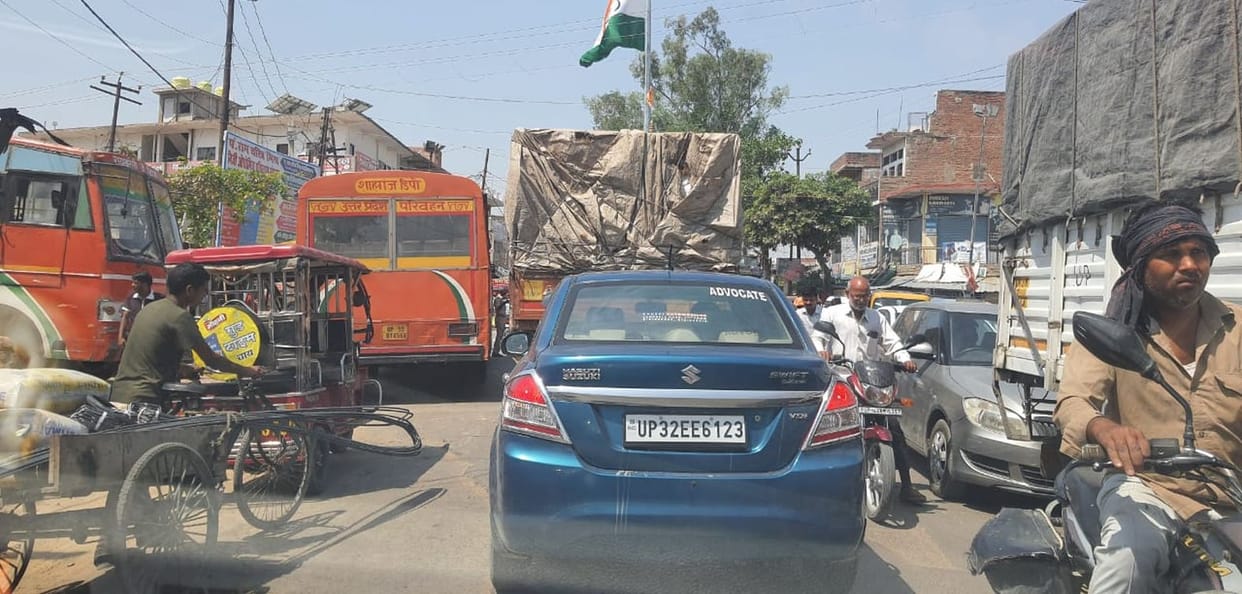 Tracks blocked, roads jammed