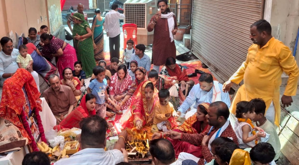 Phool Bangla' decorations were arranged and the 'Chhappan Bhog' (offering of fifty-six delicacies) was presented in the temples