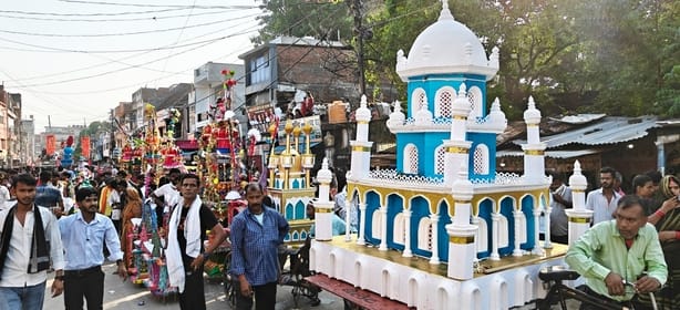 Tazia processions taken out amidst the beating of drums and cymbals; youths displayed daring feats.