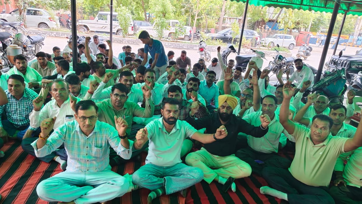 Electricity employees' agitation intensifies; they will stage protests at the circle level on the 30th.