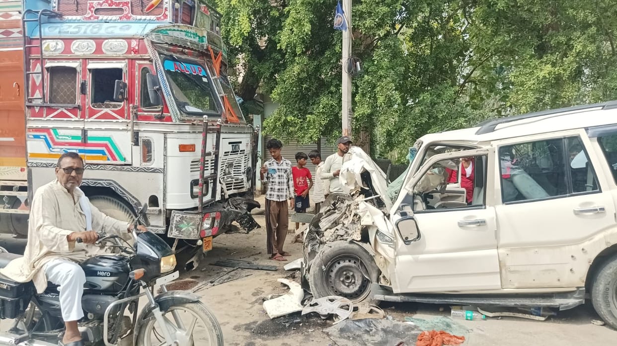Scorpio returning from Muharram procession hits a truck, one dead, five injured
