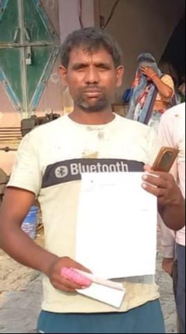 Consumer handed a bill of 1.25 lakh;Created a ruckus using a flammable substance.