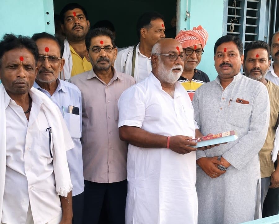 Celebrated as Sahajanand's state minister and Vinod became the regional president