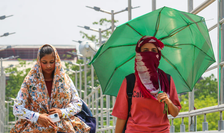 People distressed by humidity and scorching heat; rain likely from July 1.