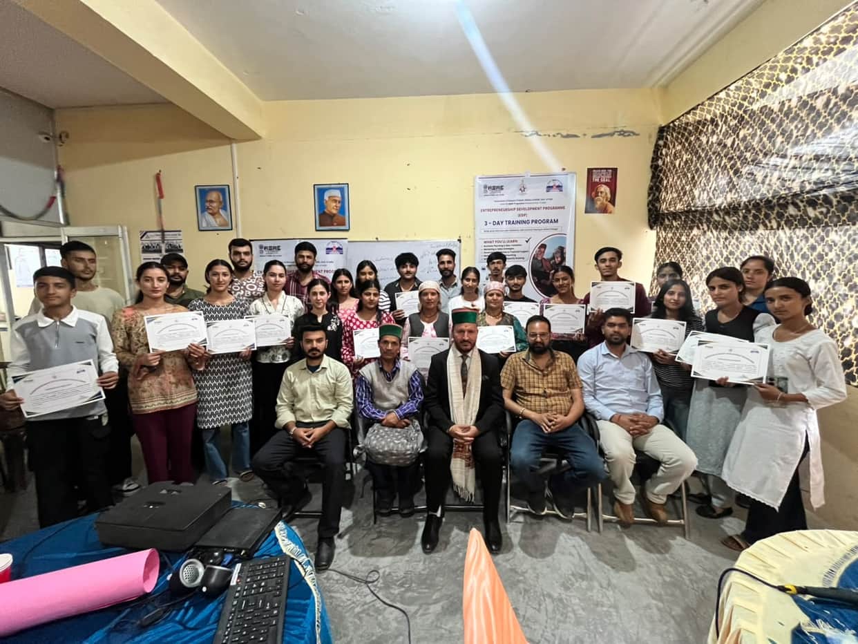 youth in Rohru learn the tricks of successful business