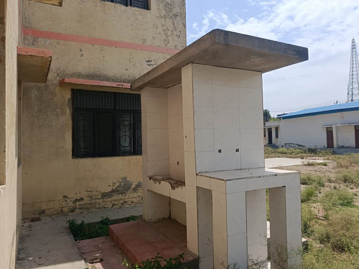 The height of negligence... students will once again be deprived of cold water in the new academic session.