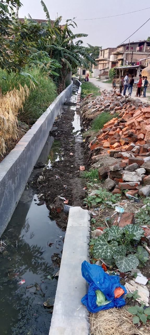 Drain built at a cost of 10 lakh collapsed twice in 15 days.