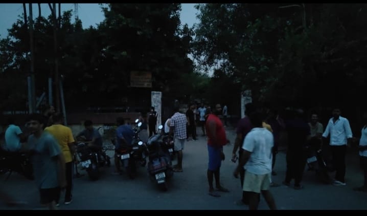 Attack on electricity department staff; massive commotion at the substation