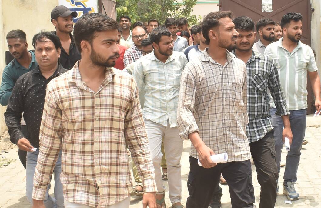 Questions related to Meerut Metro and supercomputers were asked in the pharmacist exam.