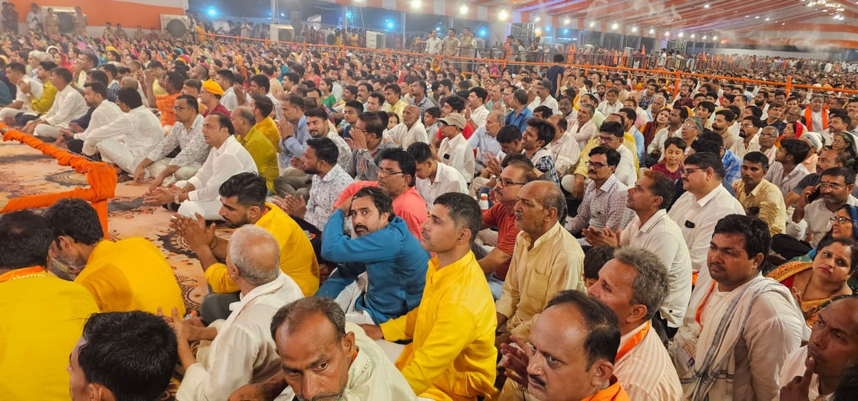 Bharat Milap is a unique embodiment of the ideals of sacrifice, love, and the observance of duty.