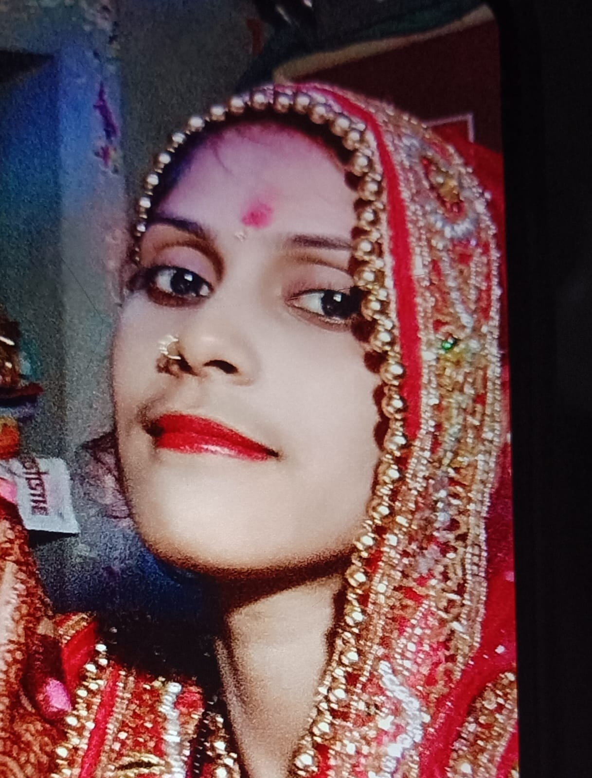 Woman dies during treatment after being admitted to the women's hospital for childbirth.