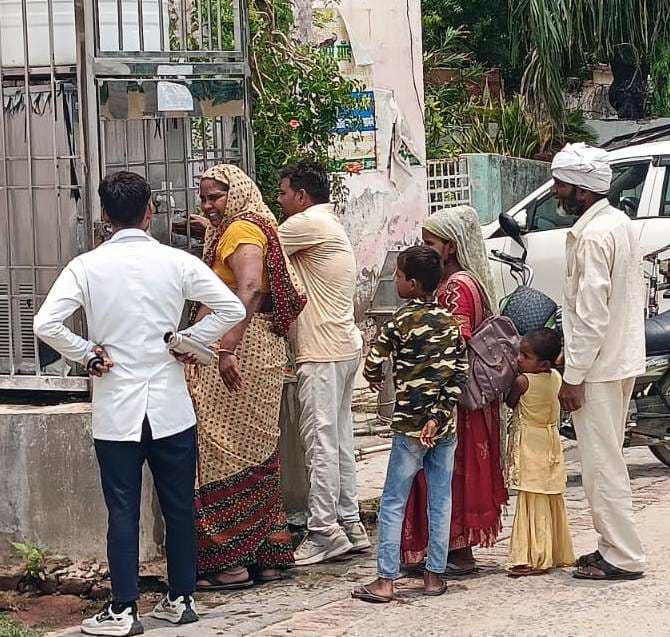 Humid heat adds to the woes; temperature hits 40 degrees.