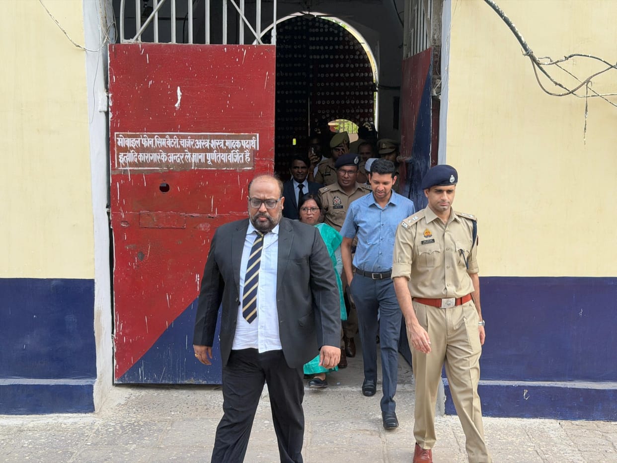 The District Judge inspected the jail.