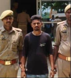 गौराबादशाहपुर थाना क्षेत्र के आरा गांव में बारात के समय डांस गाने के दौरान हुई मारपीट में एज यु