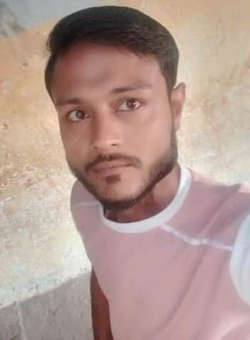 जुनैद का फाइल फोटो। स्रोत: परिजन