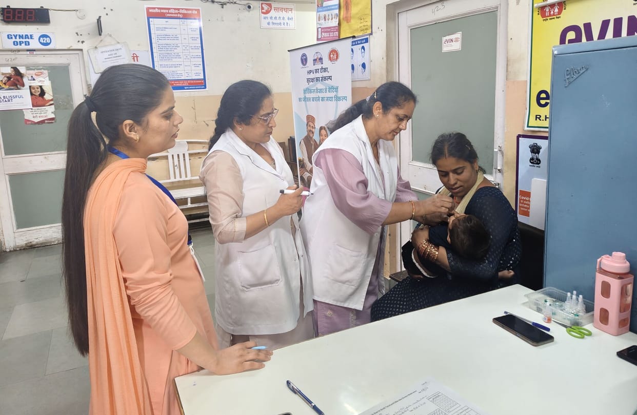 Pulse Polio campaign off to a strong start in Solan: 49,638 children administered the dose on the first day.