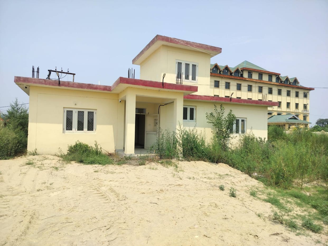Building constructed at a cost of lakhs awaits ribbon-cutting.