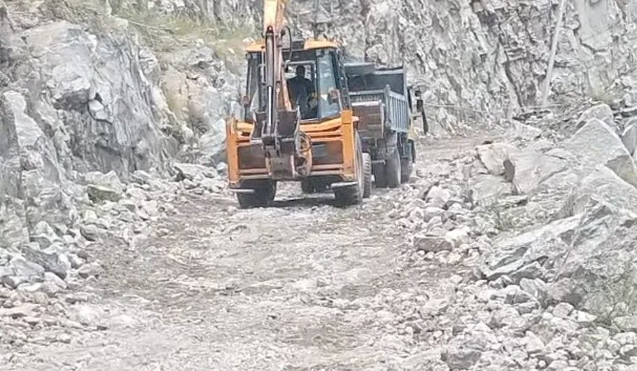 Kyav-Kinfi road in poor condition